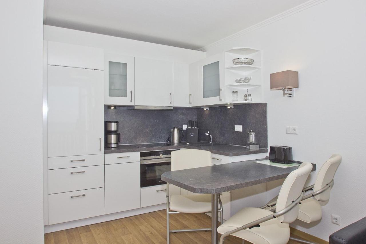 Mit Meerblick Und Balkon, Gratis Nutzung Vom Ahoi Erlebnisbad Und Sauna In Sellin - Meeresblick Fewo 14 Goehren  Kültér fotó
